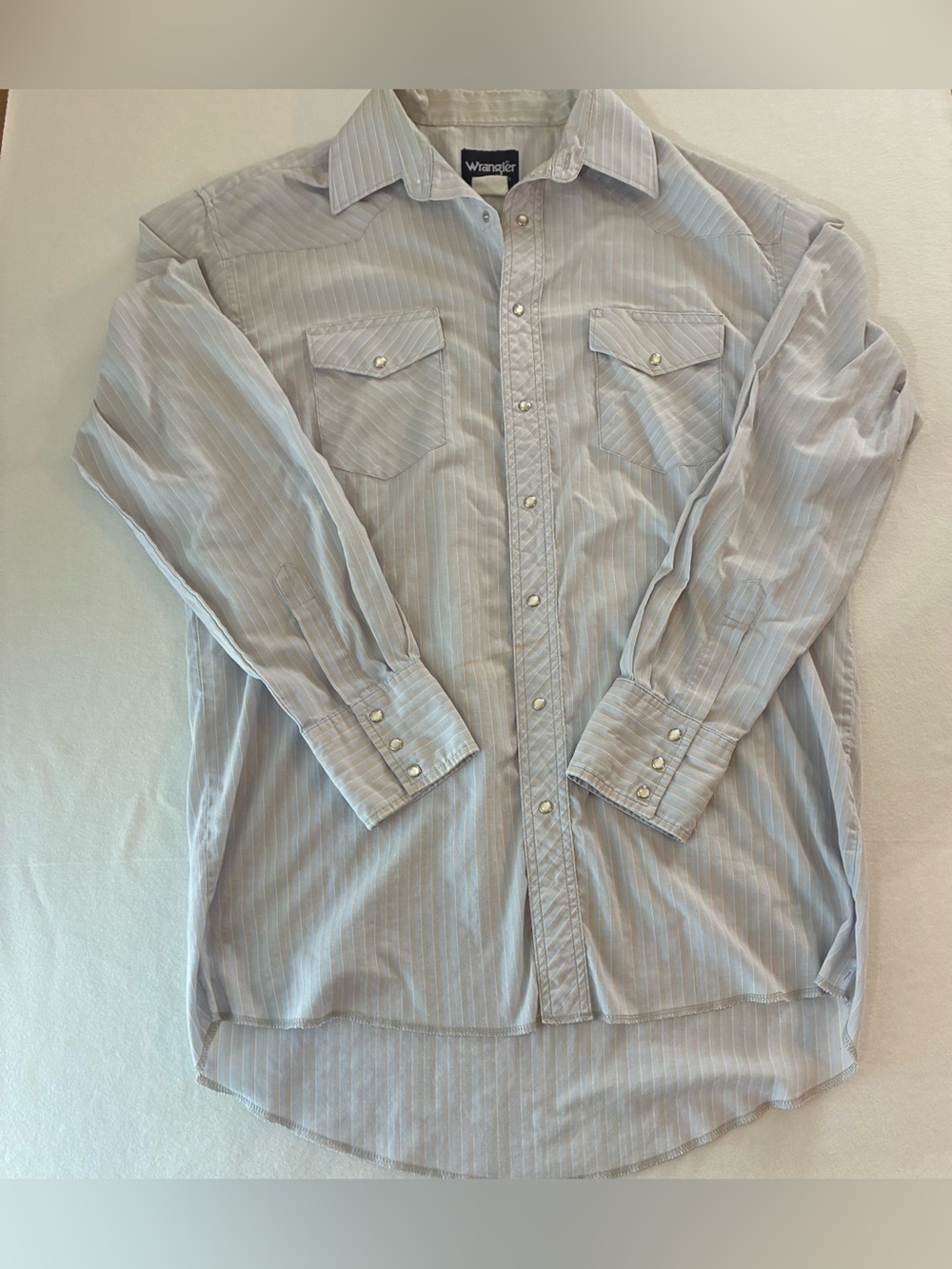 Wrangler vintage pearl snap Light Blue Pinstripe Western Snap Shirt